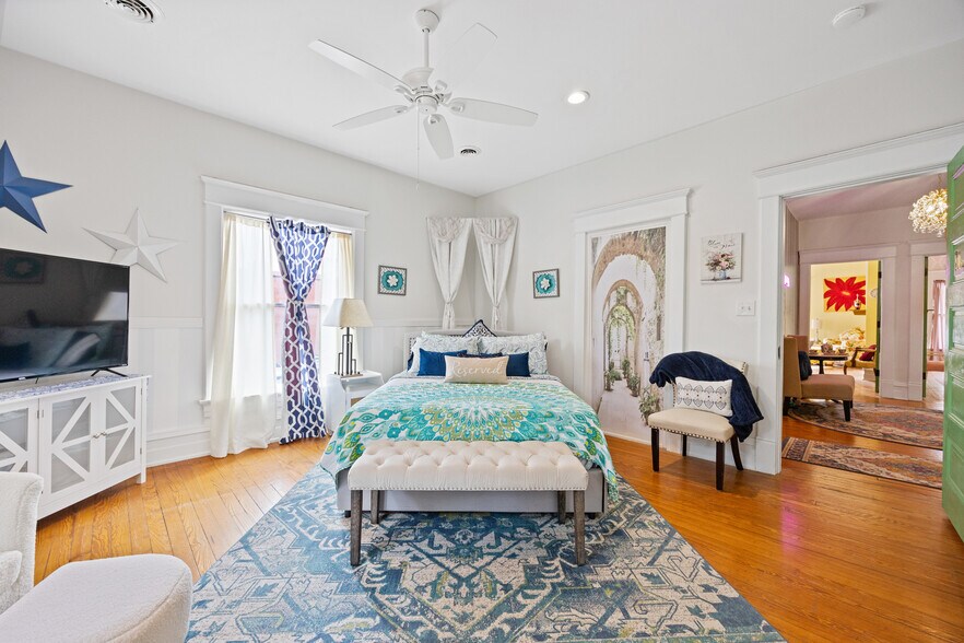 More Photos Of 104 W Main St, Elizabeth City Office Residential For Sale