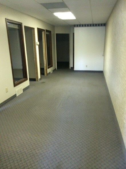 More Photos Of 7883 Seneca Tpke, Kirkland General Retail For Lease