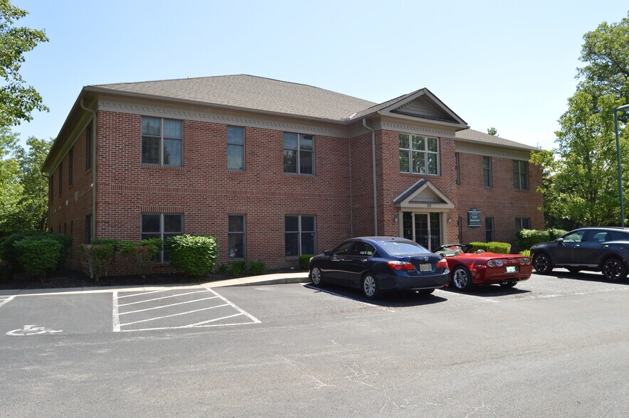 More Photos Of 128 County Line Rd, Westerville Office For Lease