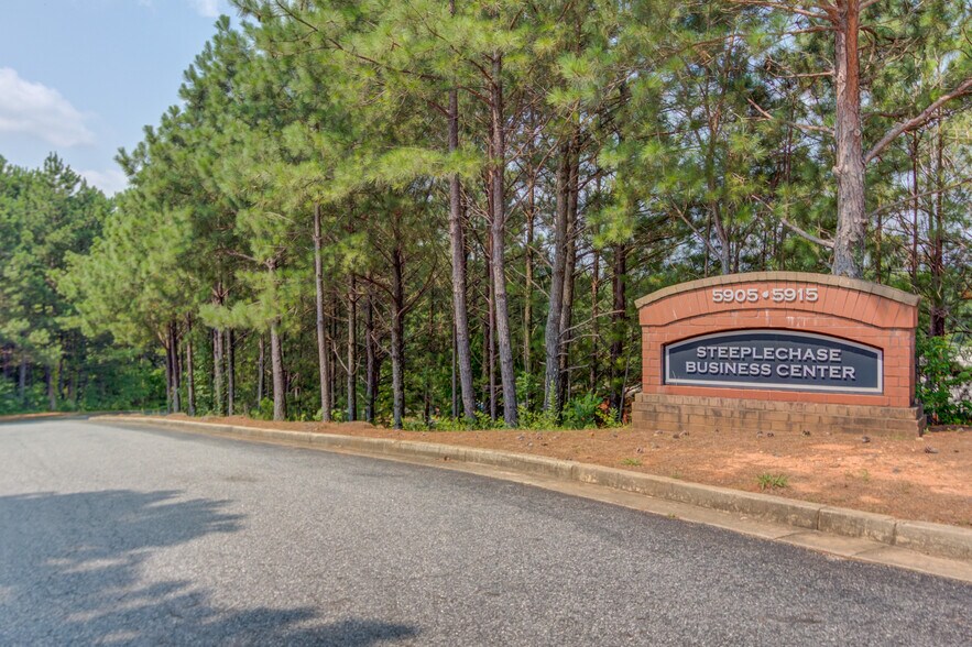 More Photos Of 5915 Steeplechase Blvd, Cumming Warehouse For Lease