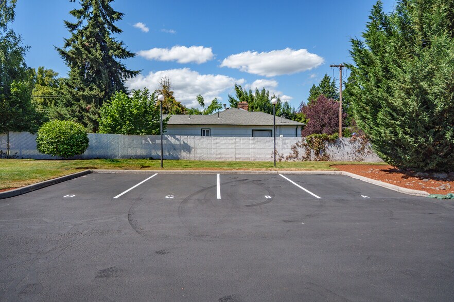More Photos Of 4955-4959 Elizabeth St N, Keizer Apartments For Sale