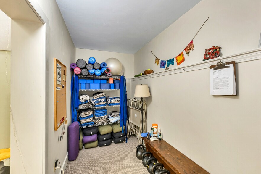More Photos Of 68 Lyme Rd, Hanover Office Residential For Sale
