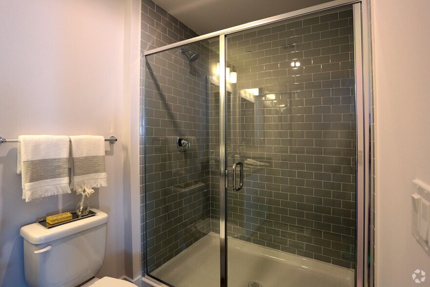 More Photos Of 7350 E Stetson Dr, Scottsdale Apartments For Lease