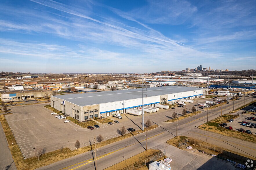 More Photos Of 500-530 Osage Ave, Kansas City Warehouse For Lease
