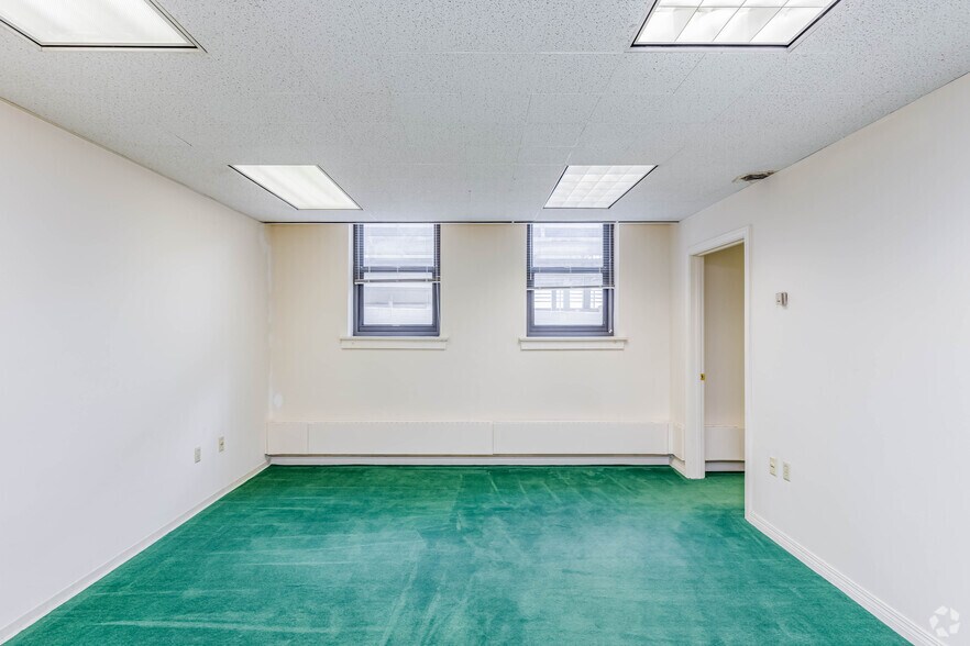 Photo of 3rd Floor Ste Hotel Building