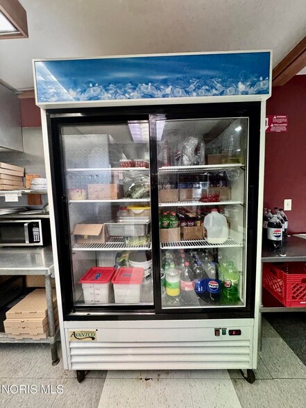 More Photos Of 404 W Vine St, Edgerton Restaurant For Sale