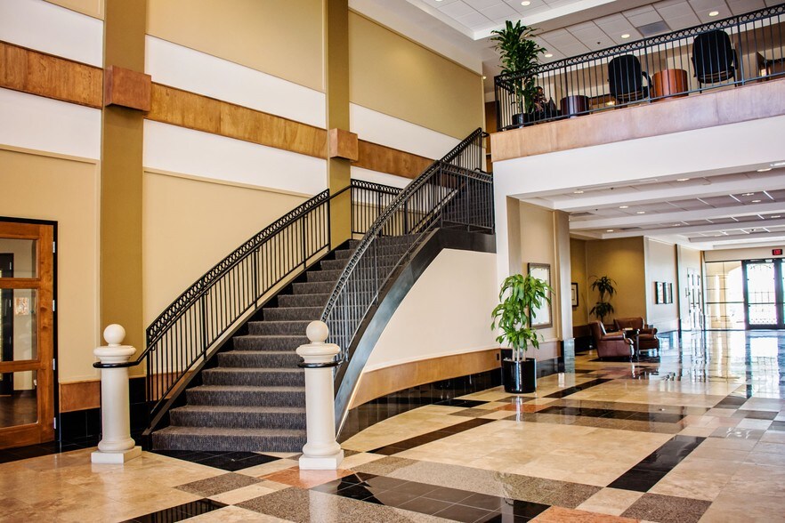 More Photos Of 14239 W Bell Rd, Surprise Office For Lease