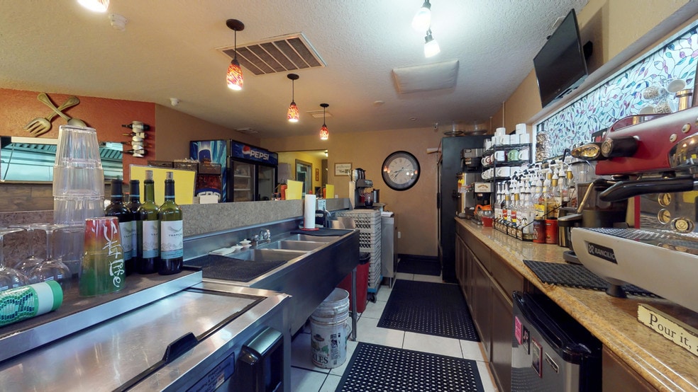 More Photos Of 9576 N Citrus Springs Blvd, Citrus Springs Restaurant For Lease