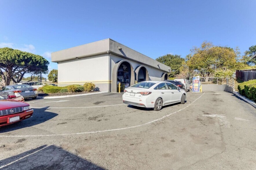 More Photos Of 3418 Park Blvd, Oakland Auto Repair For Sale