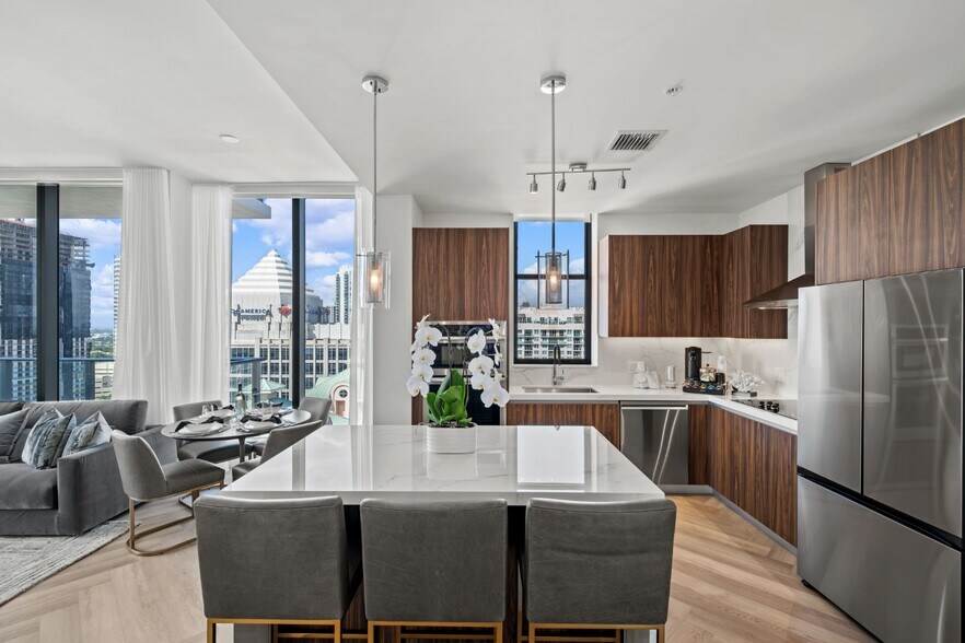 More Photos Of 201 SE 6th Ave, Fort Lauderdale Apartments For Lease