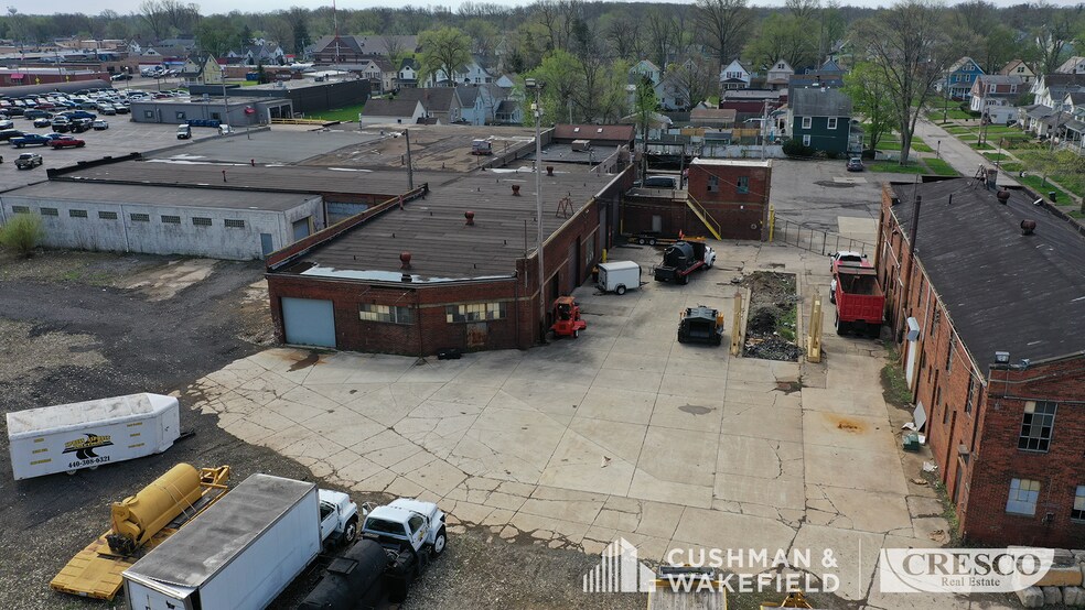 More Photos Of 201 Williams St, Elyria Warehouse For Sale