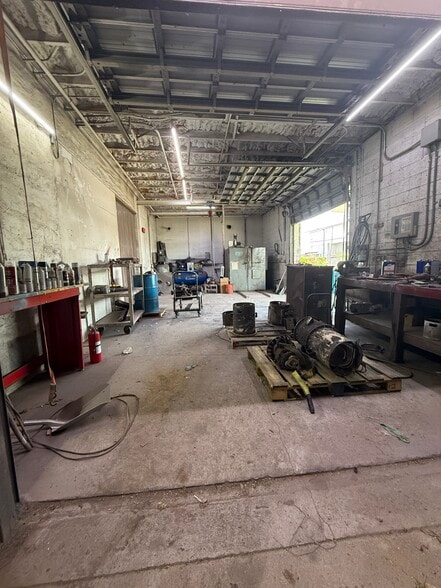 More Photos Of 340 SW 21st Ter, Fort Lauderdale Warehouse For Sale