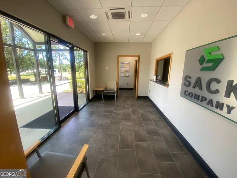More Photos Of 1124 GA Highway 29 S, East Dublin Office For Sale
