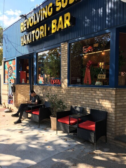 More Photos Of 758 State St, New Haven Restaurant For Sale