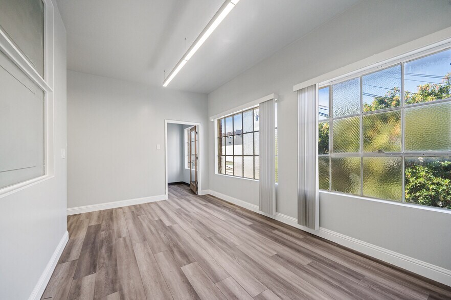 More Photos Of 443 Tehama St, San Francisco Loft Creative Space For Sale