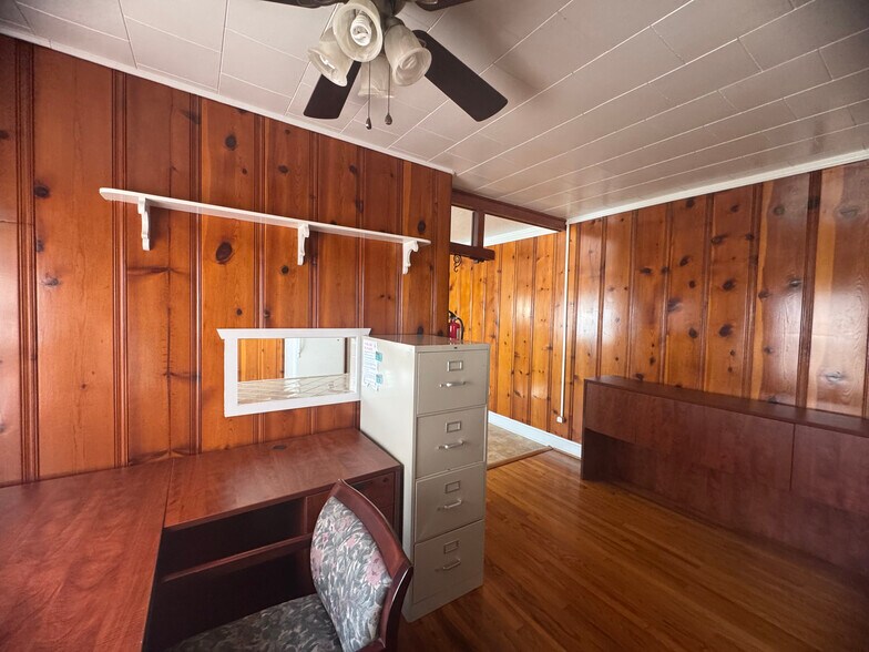 More Photos Of 8385 AL Highway 144, Alexandria Office Residential For Sale