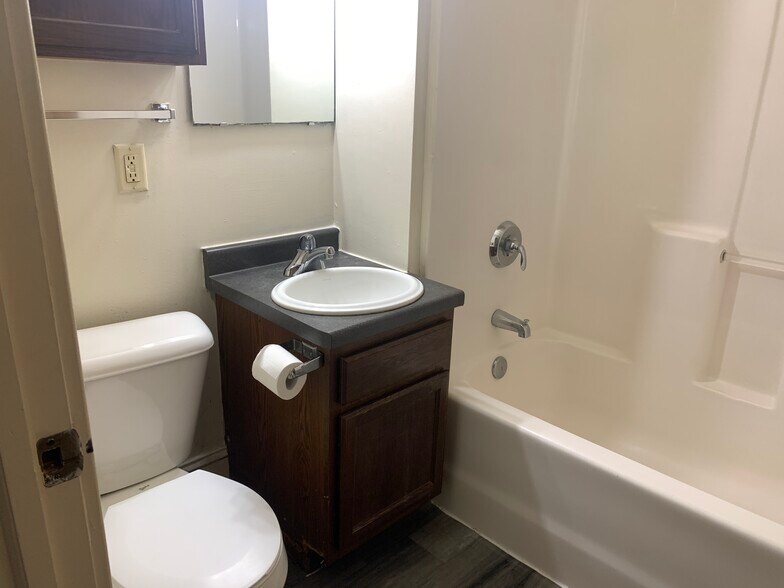 More Photos Of 130 Forest Ave, Fond Du Lac Apartments For Sale