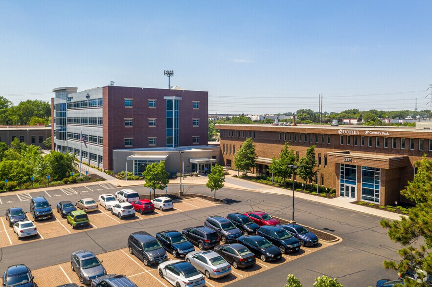 More Photos Of 2355 Highway 36 W, Roseville Office For Lease