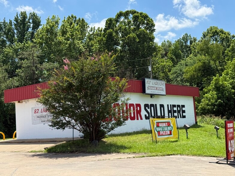More Photos Of 19609 US-82, Carrollton Freestanding For Sale