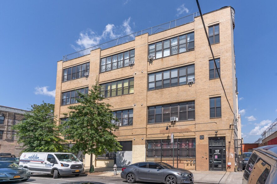 More Photos Of 117 Grattan St, Brooklyn Warehouse For Lease