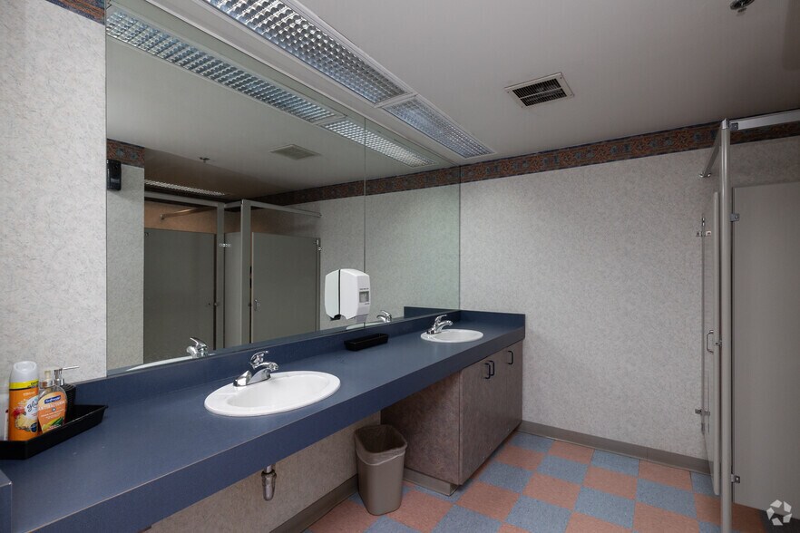 More Photos Of 4-18 Biltmore Ave, Asheville Coworking Space