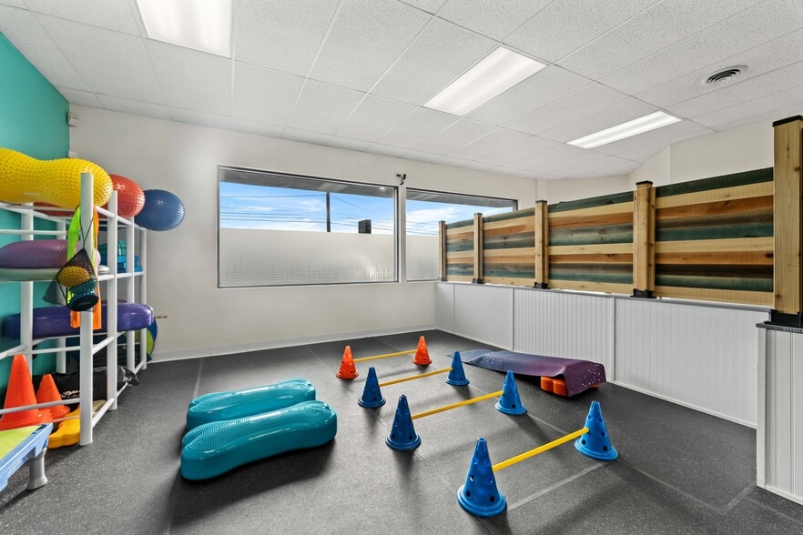 More Photos Of 1126-1130 S Garfield Ave, Traverse City Storefront For Sale