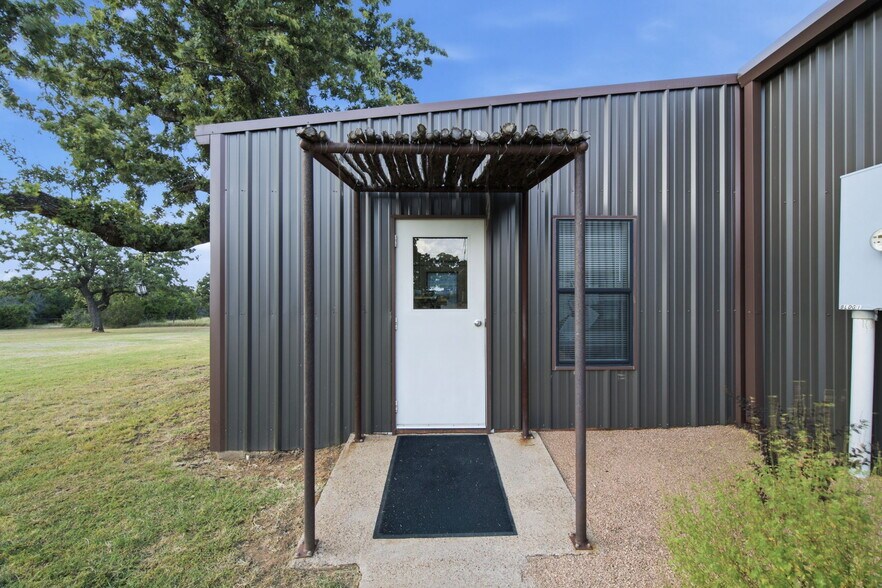 More Photos Of , Mineral Wells Unknown For Sale