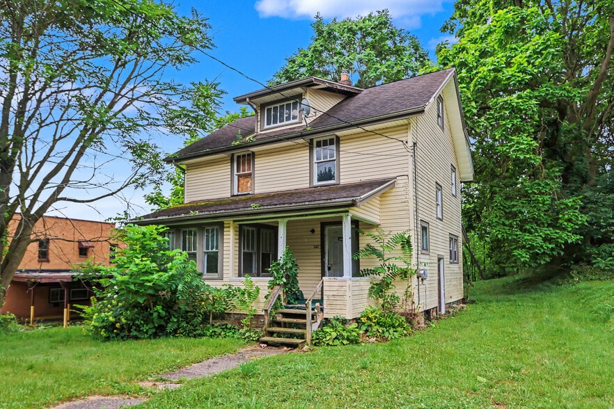 More Photos Of 187 Penn Ave, Mansfield Multifamily For Sale