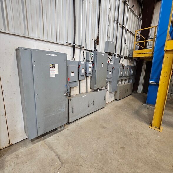 More Photos Of 14152 Hwy 55, Lac La Biche Warehouse For Sale