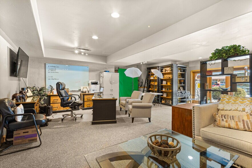 More Photos Of 70 Morning Sun Dr, Woodland Park Loft Creative Space For Sale