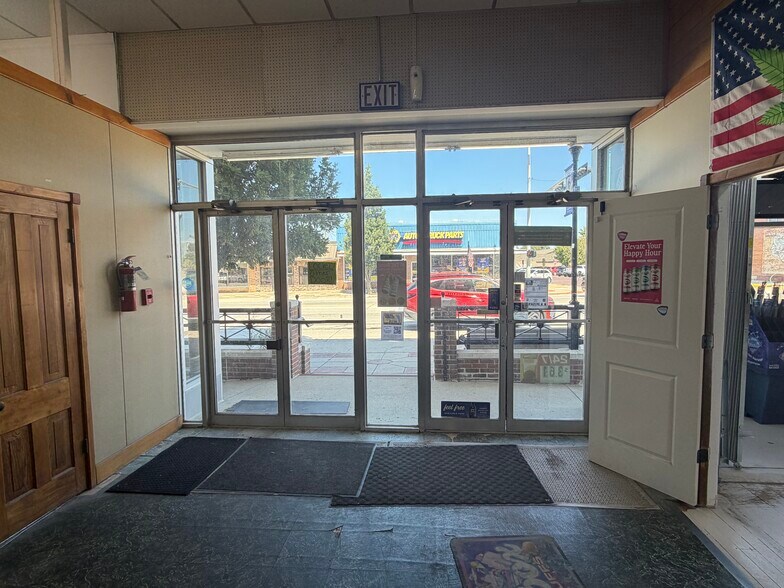More Photos Of 1705 Washington St, Blair Storefront Retail Office For Sale