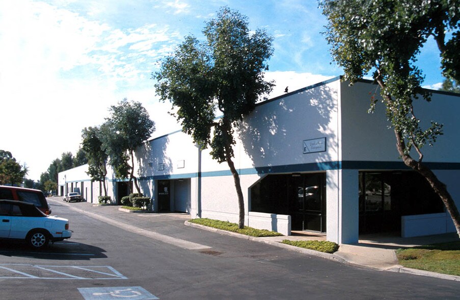 More Photos Of 7343 Ronson Rd, San Diego Manufacturing For Lease
