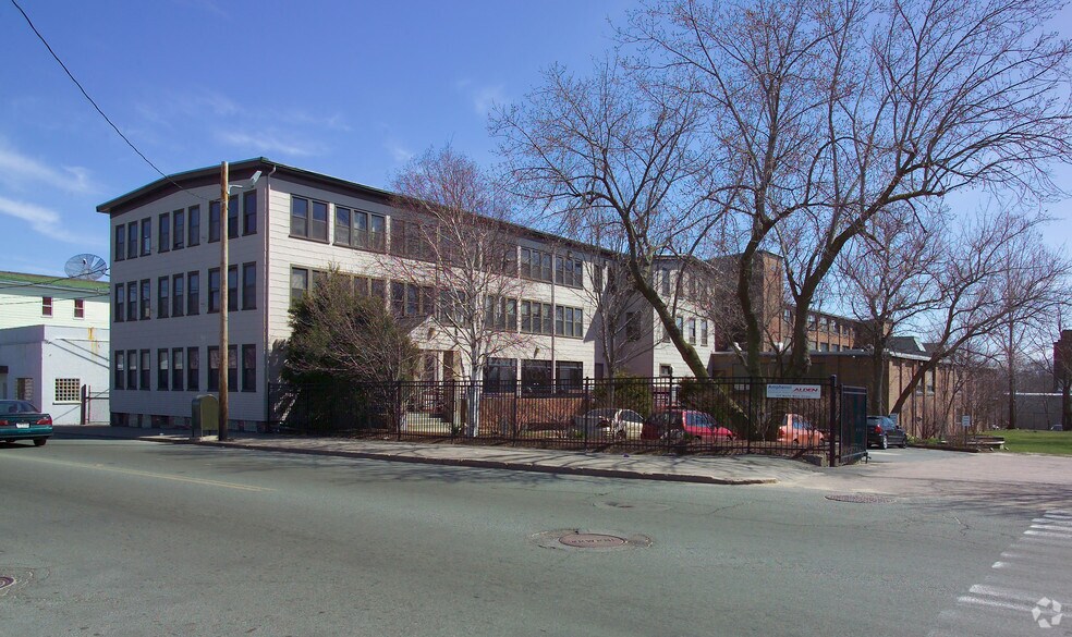 More Photos Of 117-119 N Main St, Brockton Office For Sale