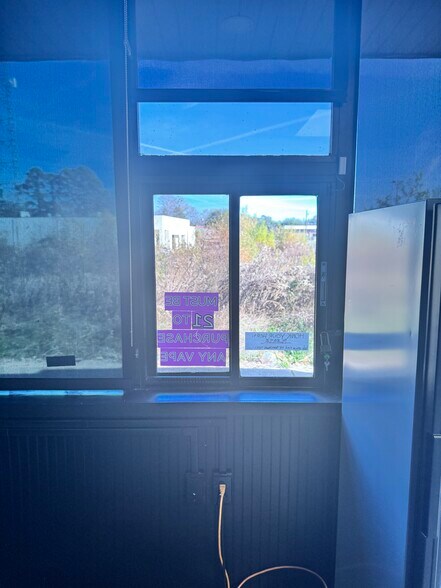 More Photos Of 902 W Panola St, Carthage Freestanding For Lease