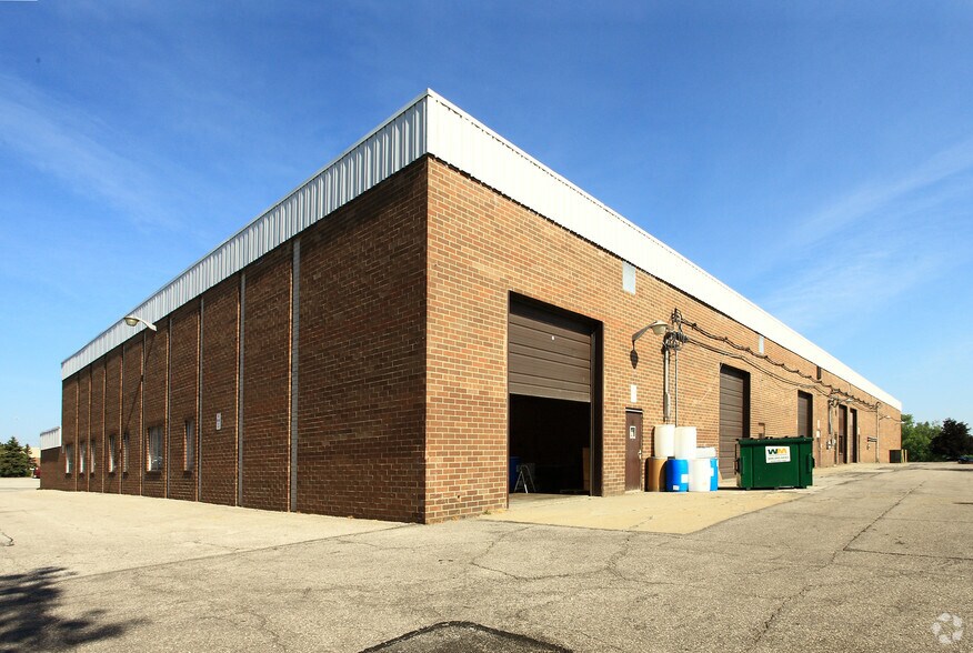 More Photos Of 761 Beta Dr, Mayfield Village Warehouse For Lease