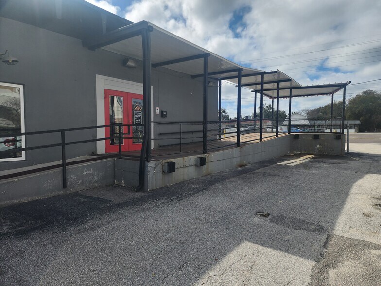 More Photos Of 1531 E Altamonte Dr, Casselberry Freestanding For Lease