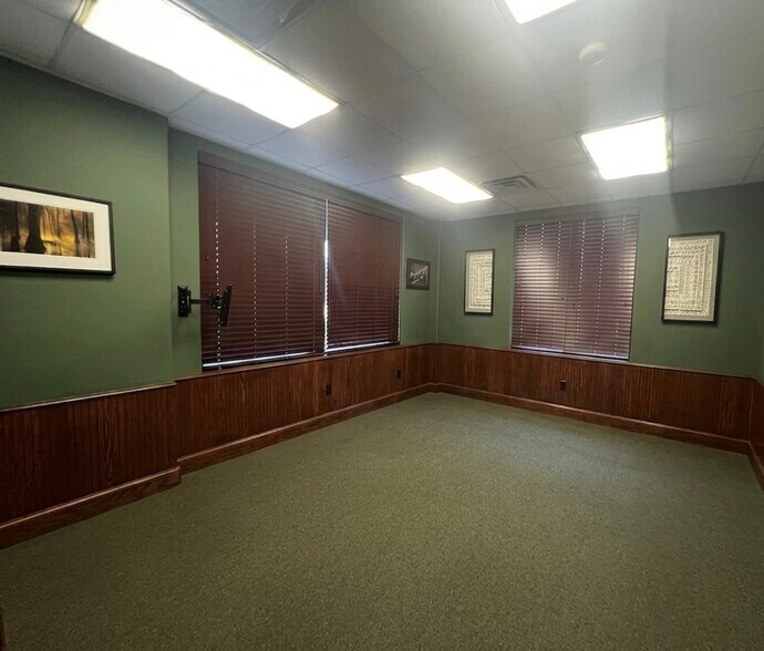 More Photos Of 661 W Central Texas Expy, Harker Heights Office For Lease