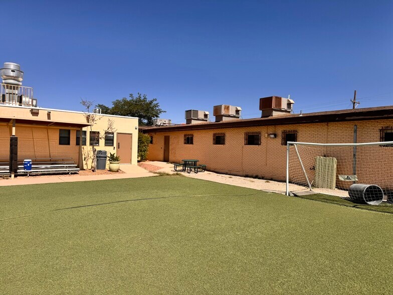 More Photos Of 400 Talbot Ave, Canutillo Schools For Lease