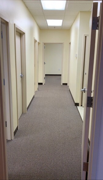 More Photos Of 203 Oakside Ln, Canton Medical For Sale