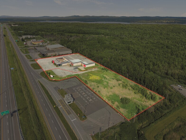 Primary Photo Of 9330 Boul Bourque, Sherbrooke Industrial For Sale