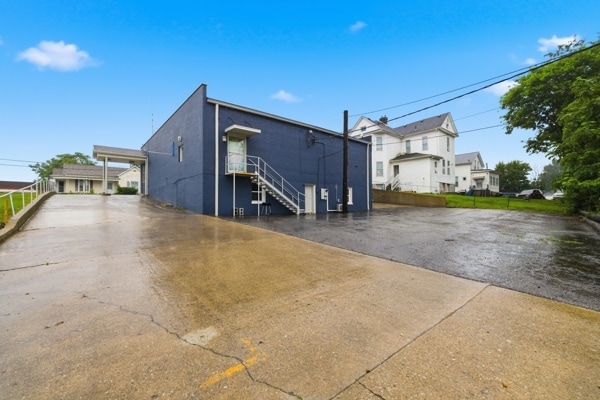More Photos Of 325 W Main St, Lebanon Office Residential For Sale