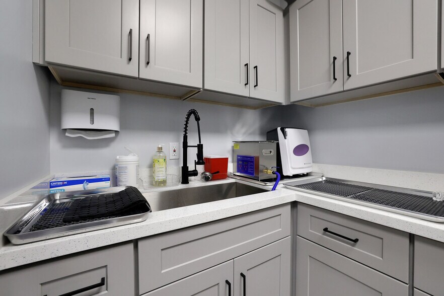 More Photos Of 33777 N Scottsdale Rd, Scottsdale Medical For Lease