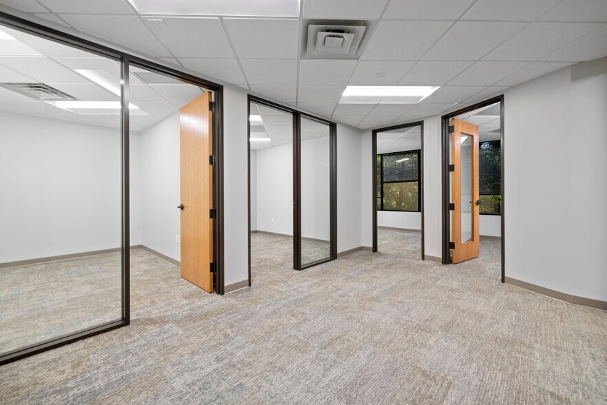 More Photos Of 900 Ridgefield Dr, Raleigh Office For Lease