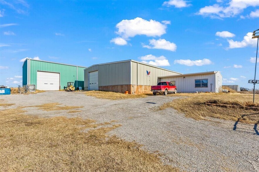 More Photos Of 1232 County Road 1390, Chickasha Warehouse For Sale