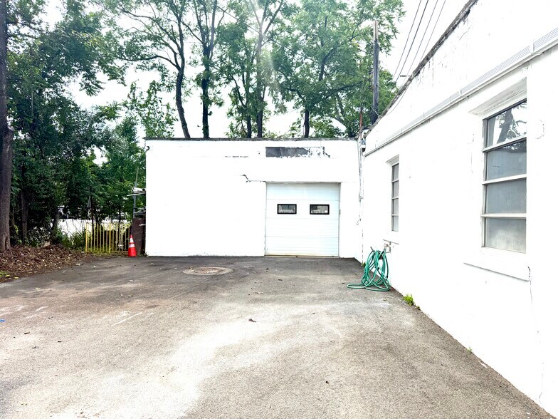 More Photos Of 19 Mechanic St, Ramsey Light Distribution For Lease