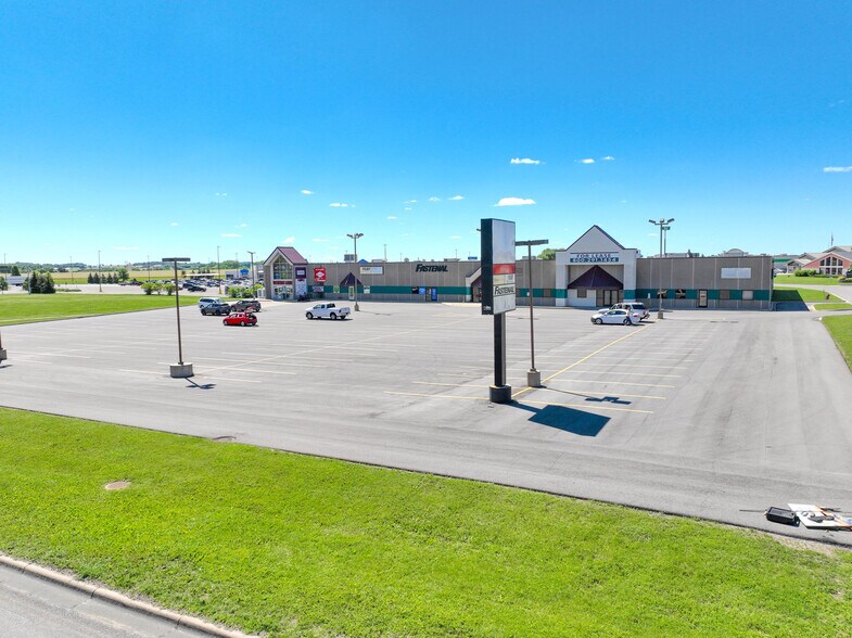 More Photos Of 1227 Timberlane Dr, Sauk Centre General Retail For Sale