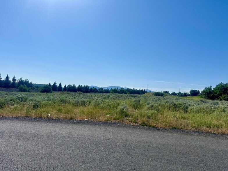 More Photos Of 3200 Quarry St, Klamath Falls Land For Sale