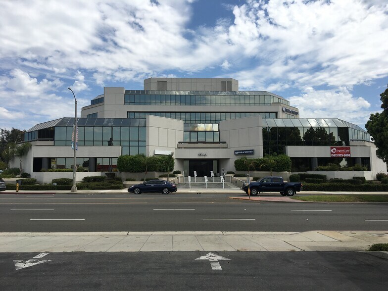 More Photos Of 15141 Whittier Blvd, Whittier Medical For Lease