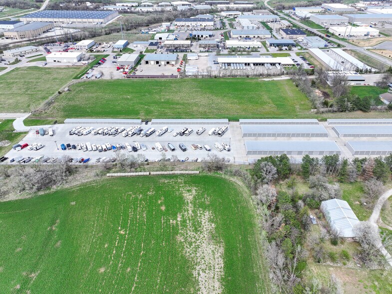 More Photos Of 9518 S 120th St, La Vista Self Storage For Sale
