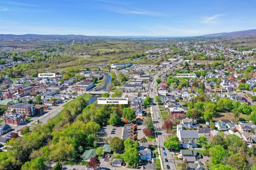 More Photos Of 200 Main St, Blakely Office For Lease